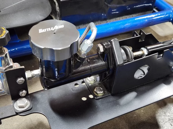 Master Cylinder with Reservoir - Image 7