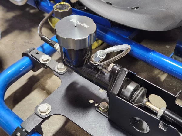 Master Cylinder with Reservoir - Image 9